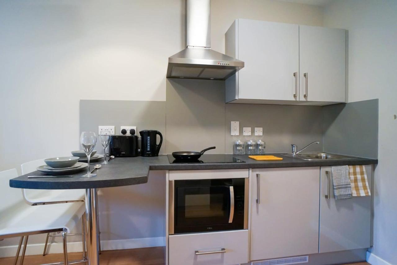 1 Bedroom Apartments, Studios And Ensuite Bedrooms With Shared Kitchen At Centro House In Stirling Exterior foto
